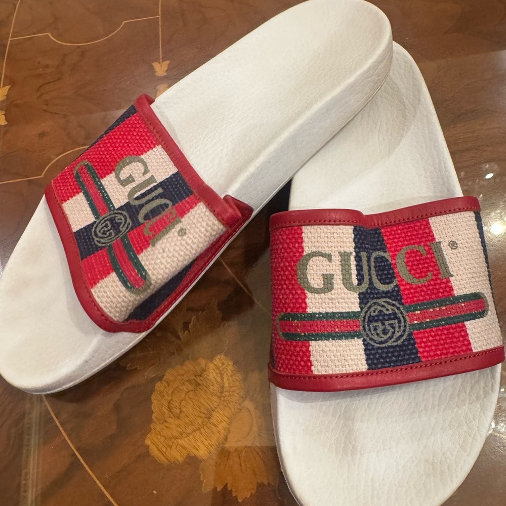Gucci mens or women’s Red and White Striped Slides sandals Sz 10.5 - Picture 14 of 16